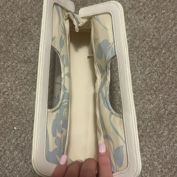 A new day clutch - Picture 2 of 2